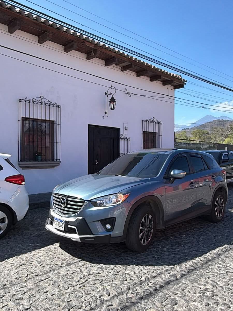 Vehículo Old City Travel 2