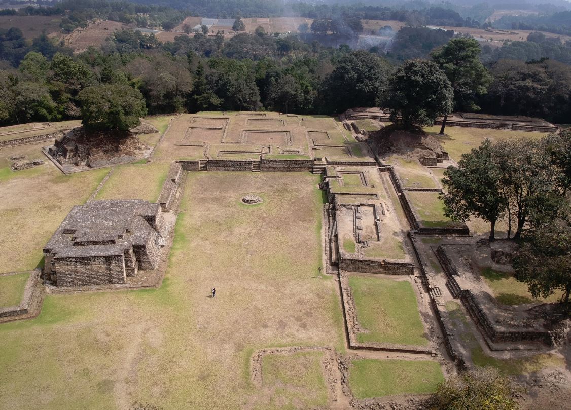 Tour Ruinas de Iximché